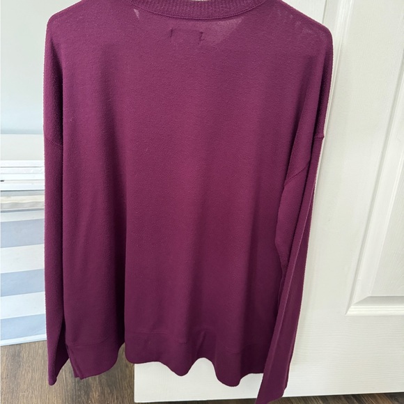 Lucky sweater size large - Picture 3 of 3